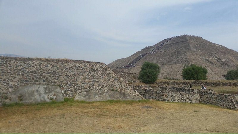 Vista da pirâmide do Sol, em Teotihuacan, no México
